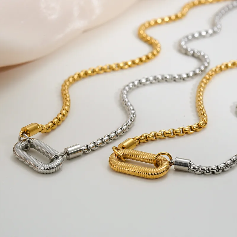 Punkid Necklace