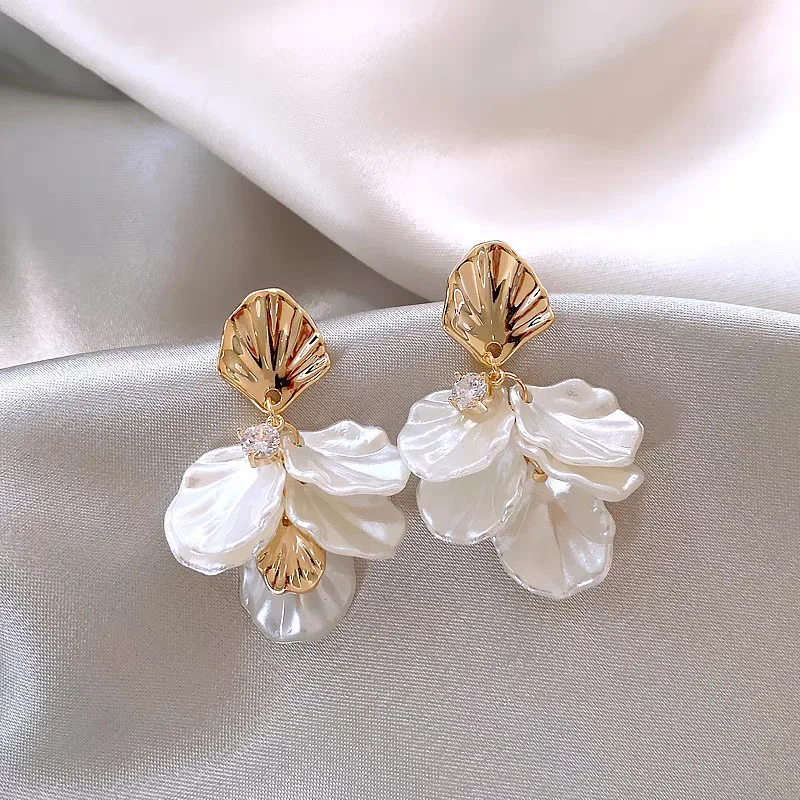 Petalos Earring