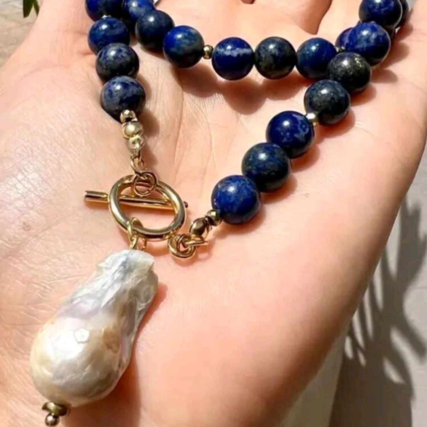 Pearl Color Dot Necklace