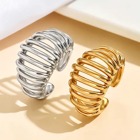 Croissant Ring