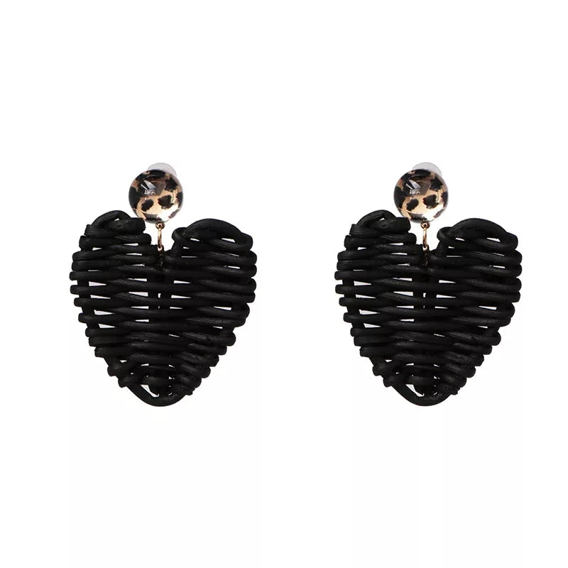 Accesorios de moda Aretes en tendencia fashion - Encuentralos en Lorela