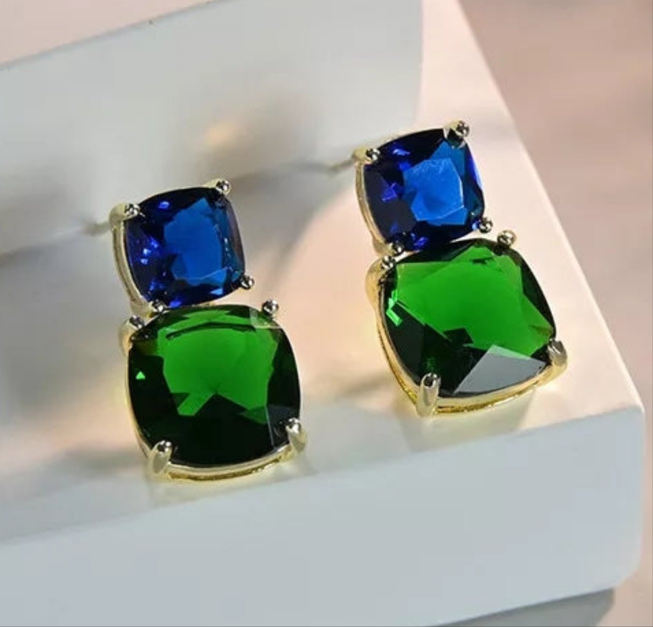 Emerzafir Earring