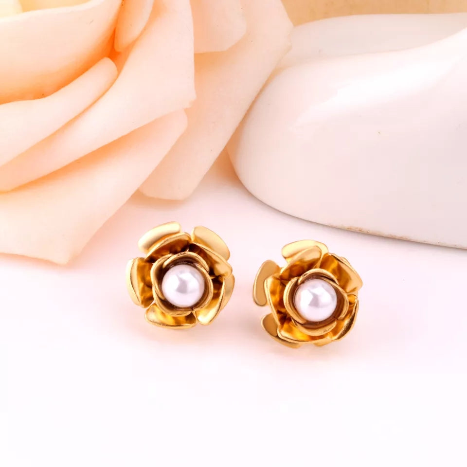 Flower Gold Earring