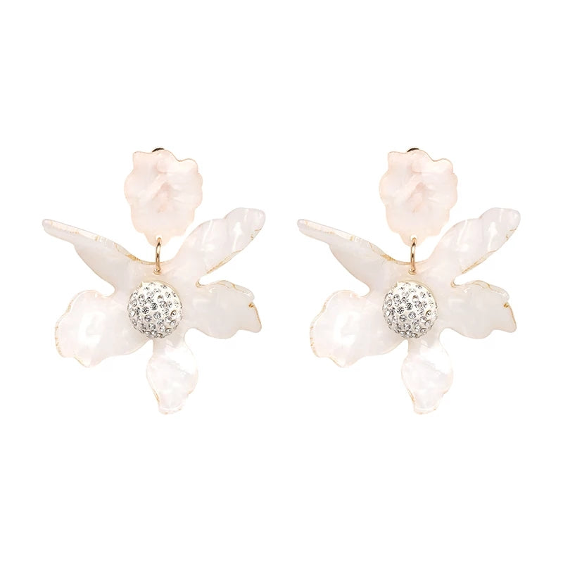 Accesorios de moda Aretes en tendencia fashion - Encuentralos en Lorela