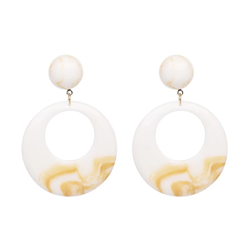Accesorios de moda Aretes en tendencia fashion - Encuentralos en Lorela