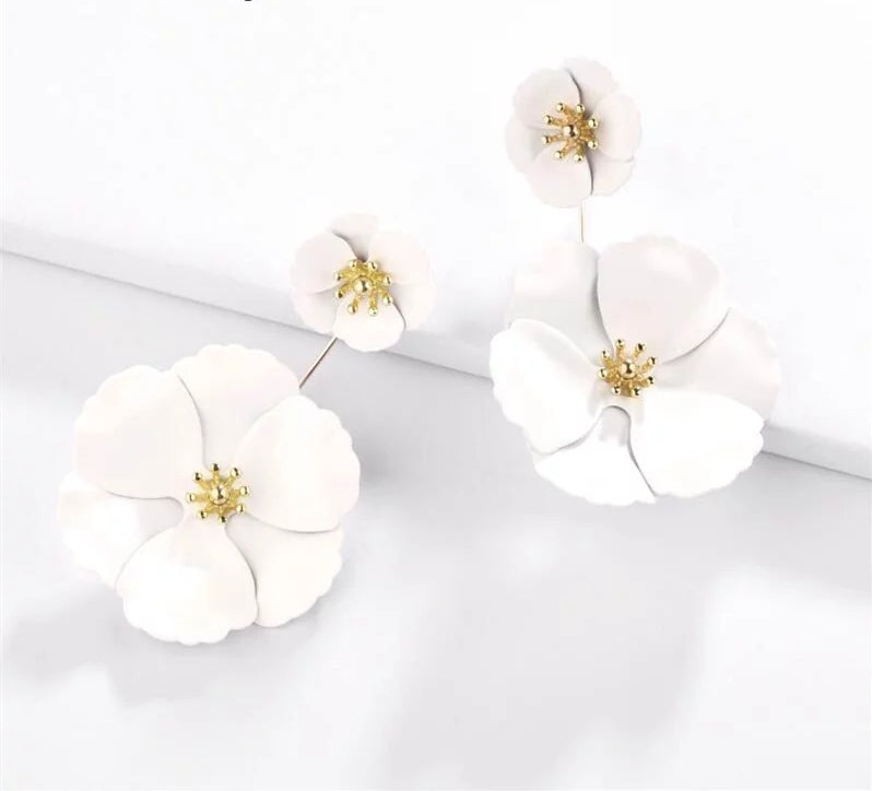 Accesorios de moda Aretes en tendencia fashion - Encuentralos en Lorela