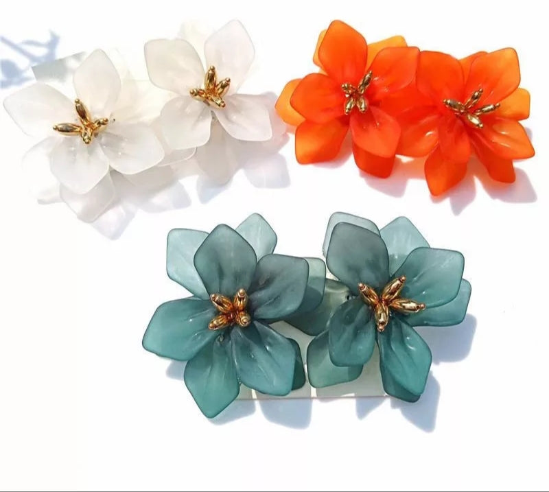 Accesorios de moda Aretes en tendencia fashion - Encuentralos en Lorela