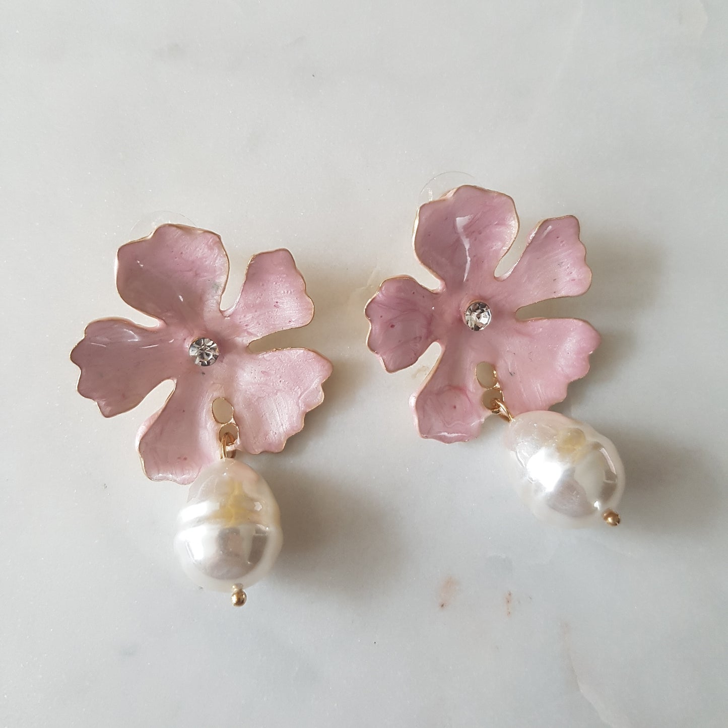 Margote Pearl Earring