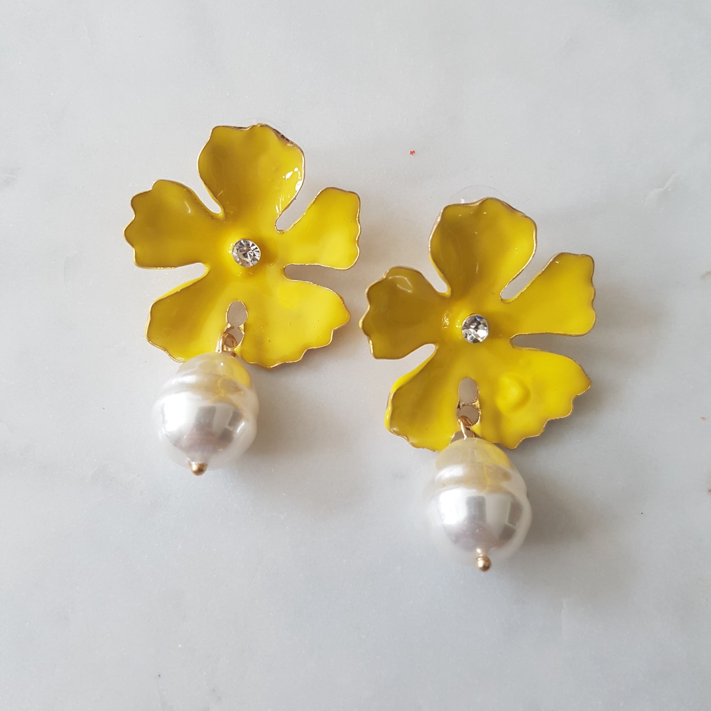 Margote Pearl Earring