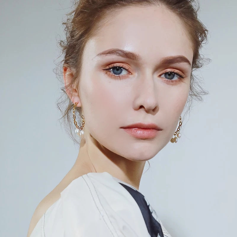 Accesorios de moda Aretes en tendencia fashion - Encuentralos en Lorela