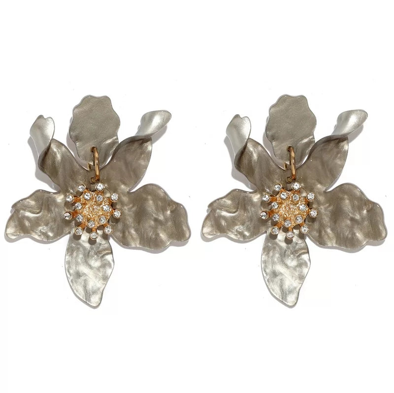 Accesorios de moda Aretes en tendencia fashion - Encuentralos en Lorela