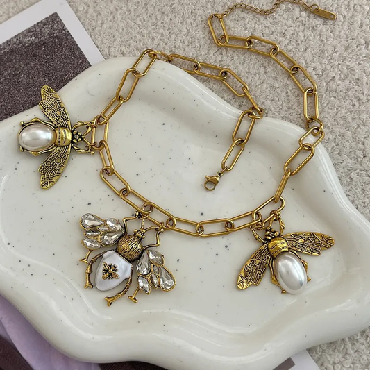 Abejas Necklace