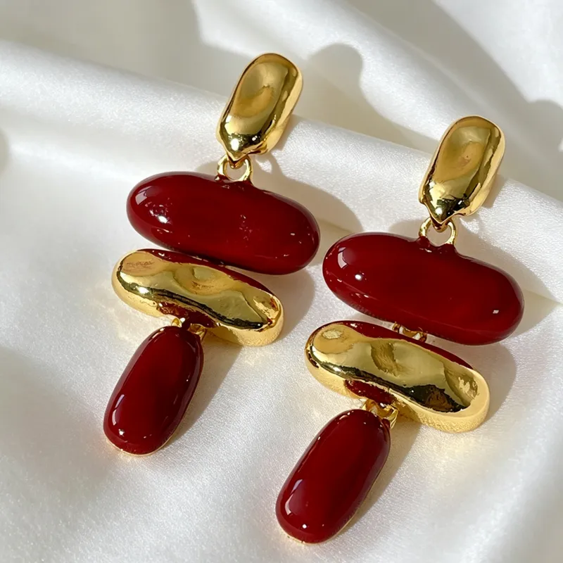 Roro Earring