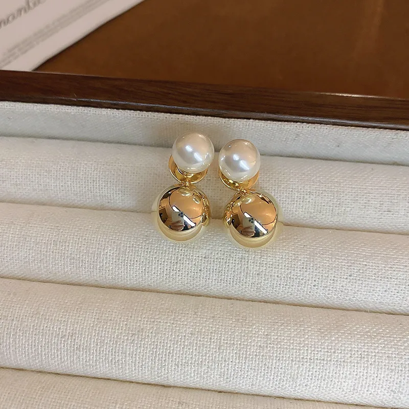 Pelota Earring