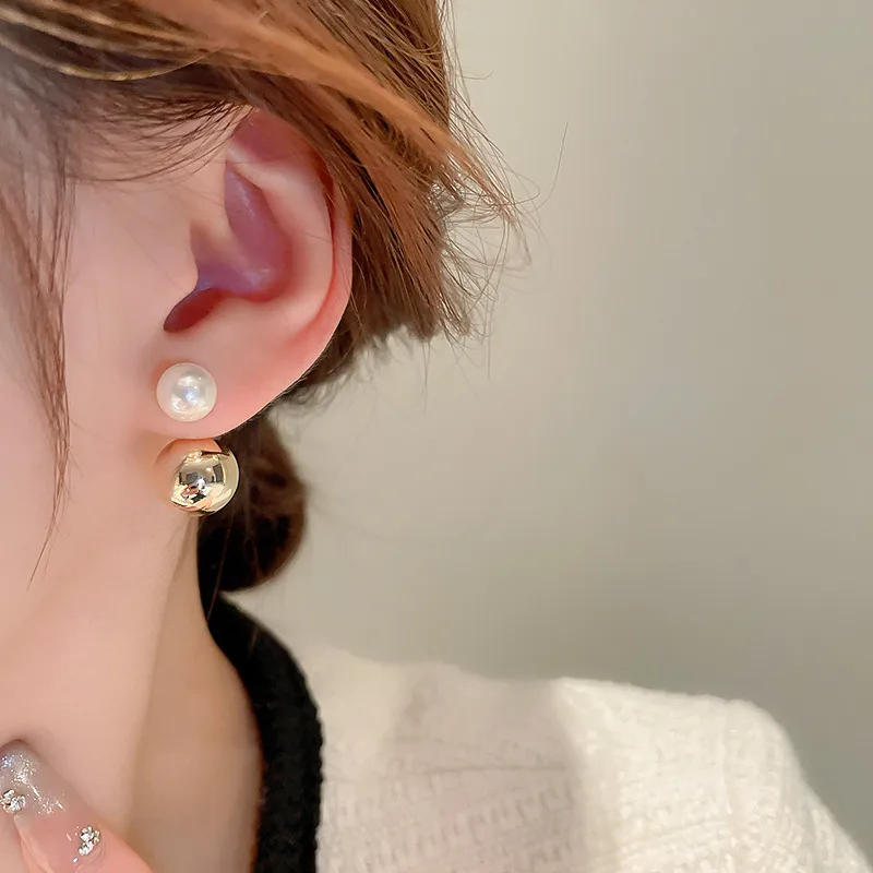 Pelota Earring