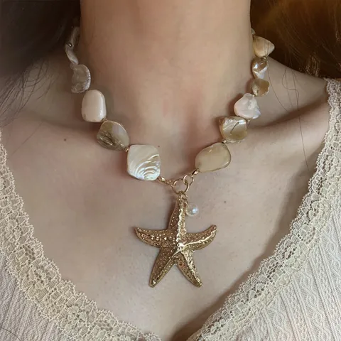 Concha de Estrella Necklace