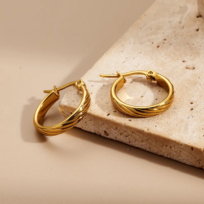 Minimalista Redondo Hoops Earrings
