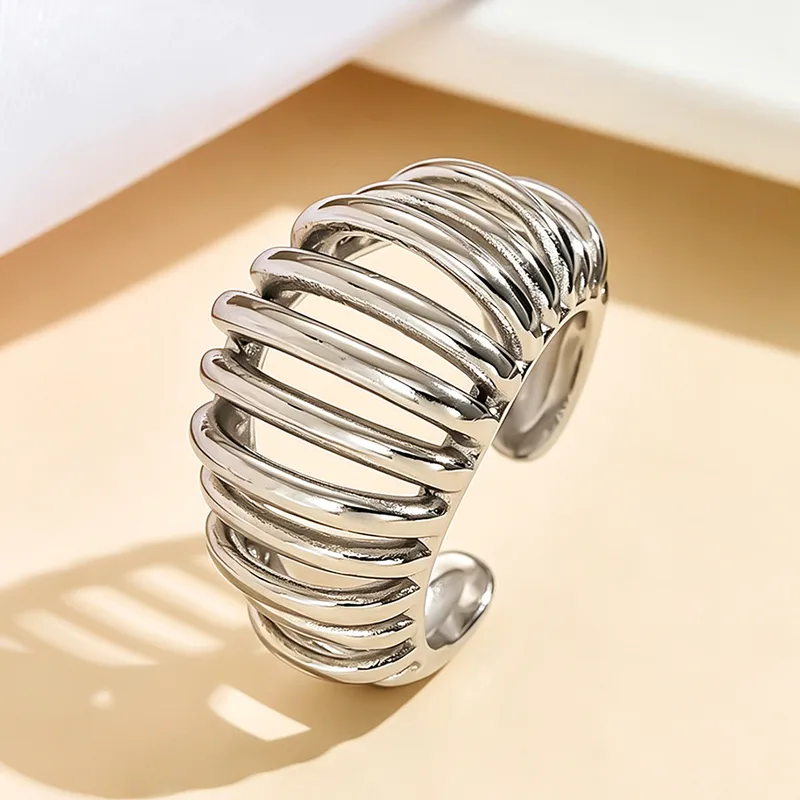 Croissant Ring