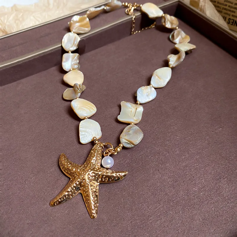 Concha de Estrella Necklace