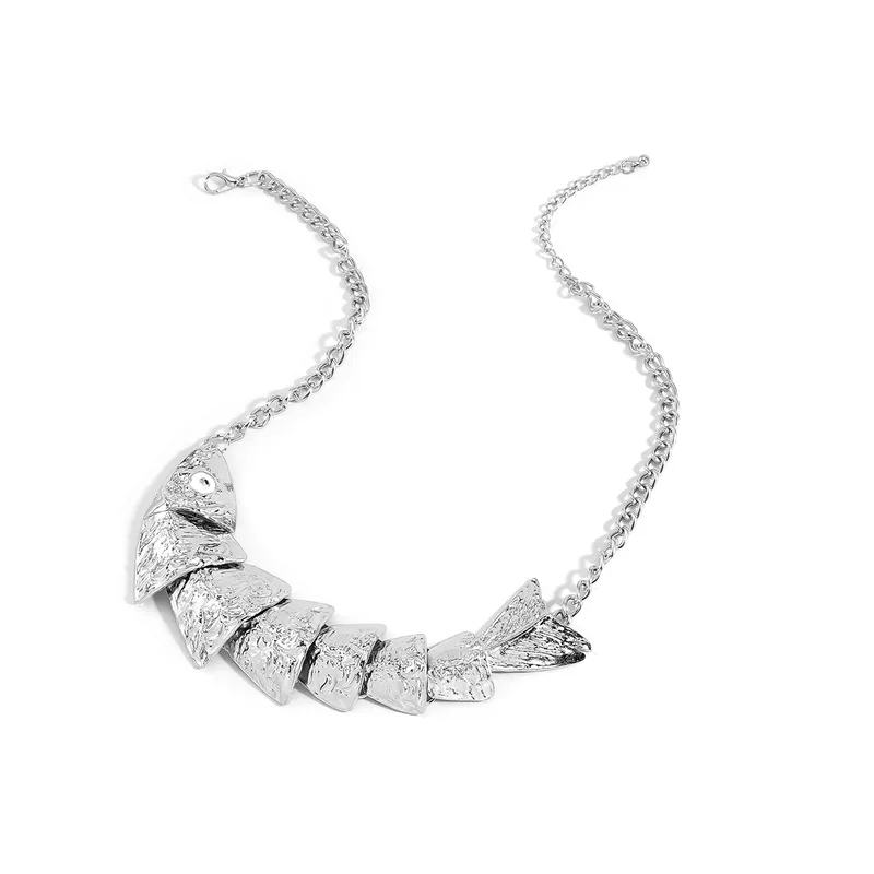 Pez Martillado Necklace