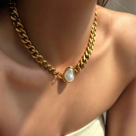 Eslabon Pearl Necklace