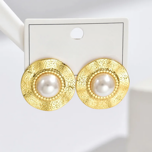 Circle Gold Pearl Earring