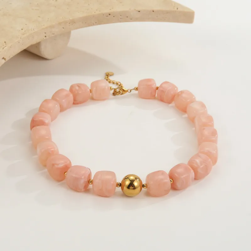 Res Gold Necklace
