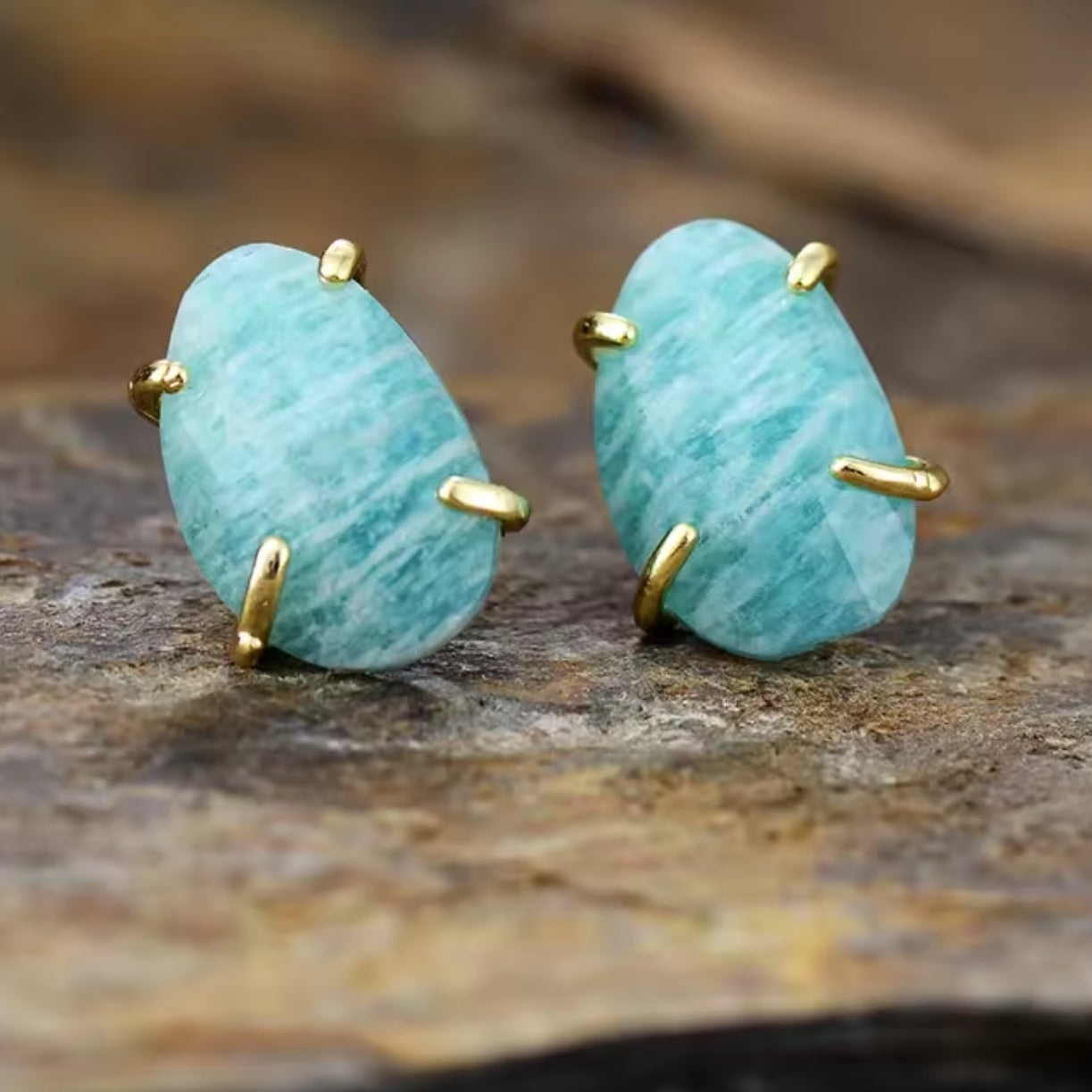 Piedra Minimal Earring