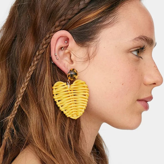 Accesorios de moda Aretes en tendencia fashion - Encuentralos en Lorela