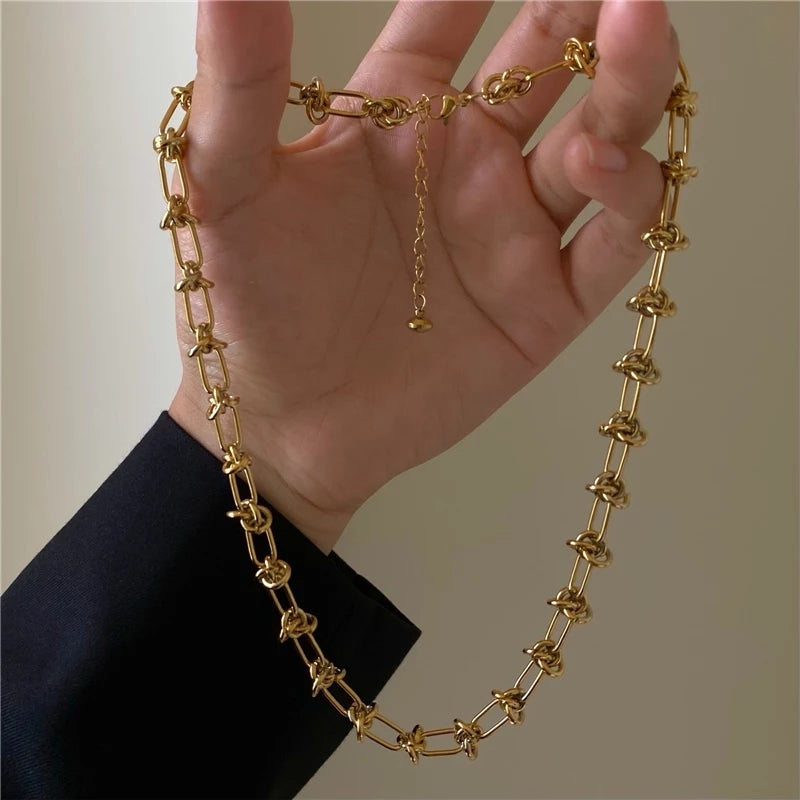 Anudada Necklace