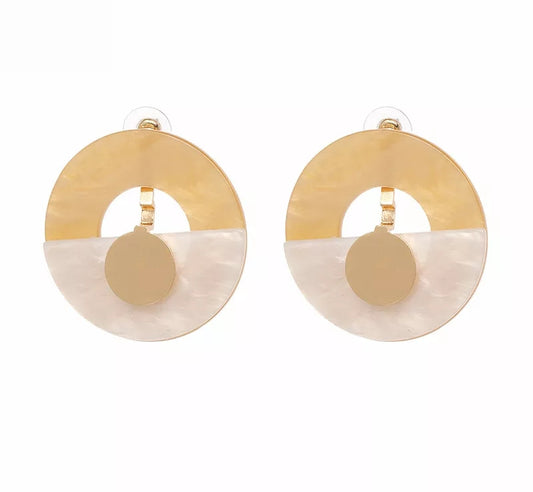 Accesorios de moda Aretes en tendencia fashion - Encuentralos en Lorela