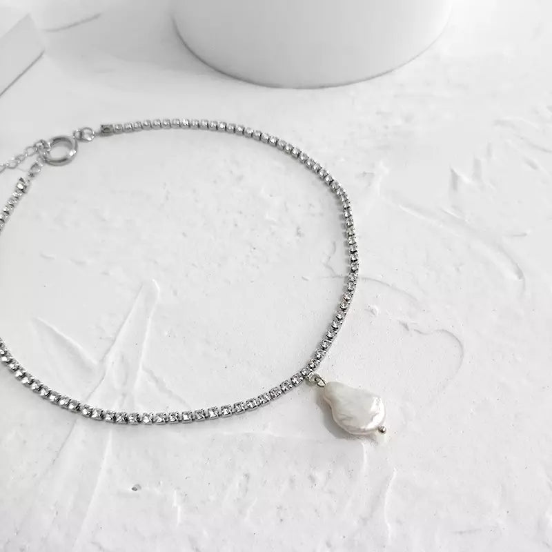 Faux Diamond Pearl Necklace