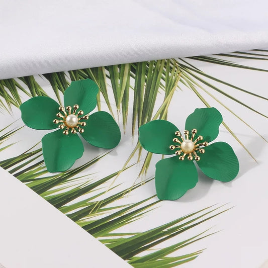 Accesorios de moda Aretes en tendencia fashion - Encuentralos en Lorela